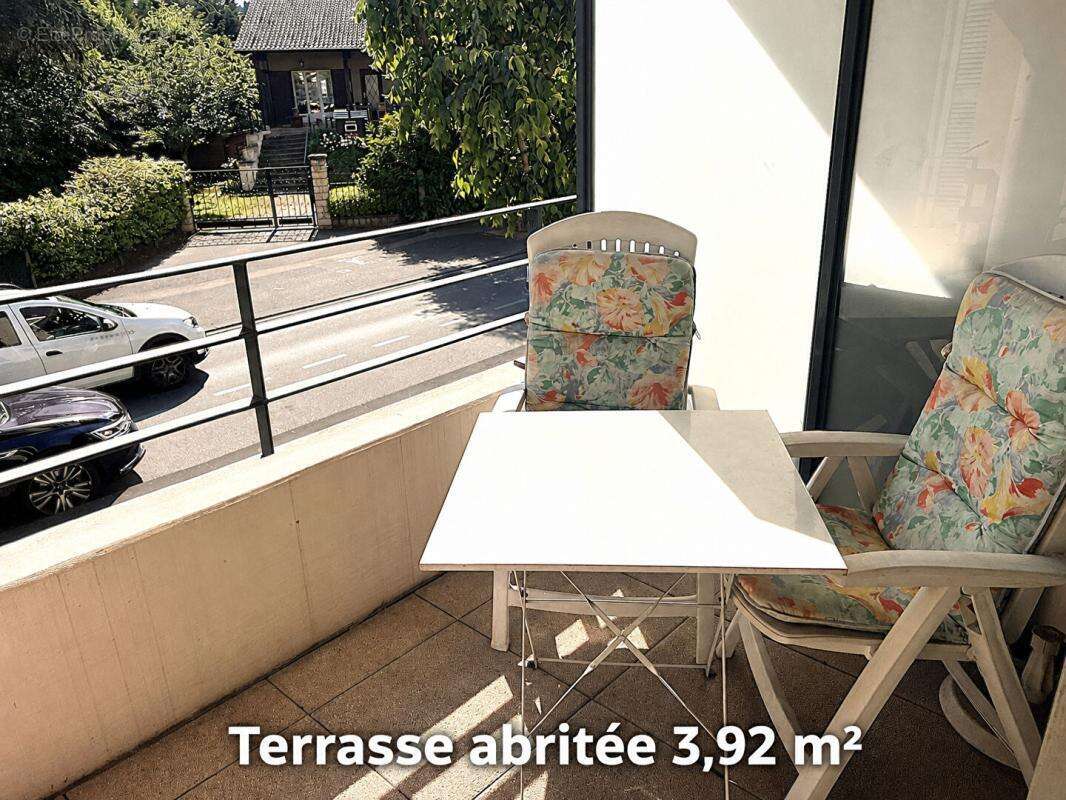 Appartement à ANSE