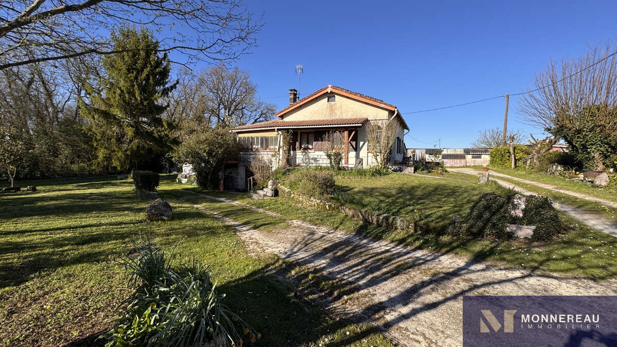 Maison à BARRET