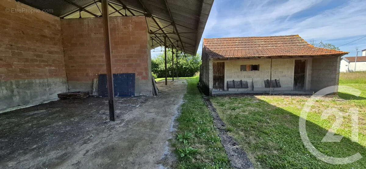 Maison à BRANGES