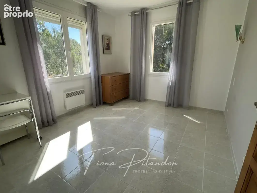 Propriété avec dépendance - photo 11