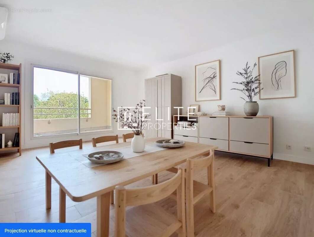 Appartement à MANDELIEU-LA-NAPOULE