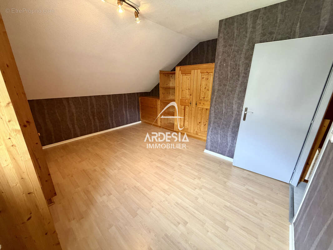 Appartement à SAINT-JEAN-DE-MAURIENNE