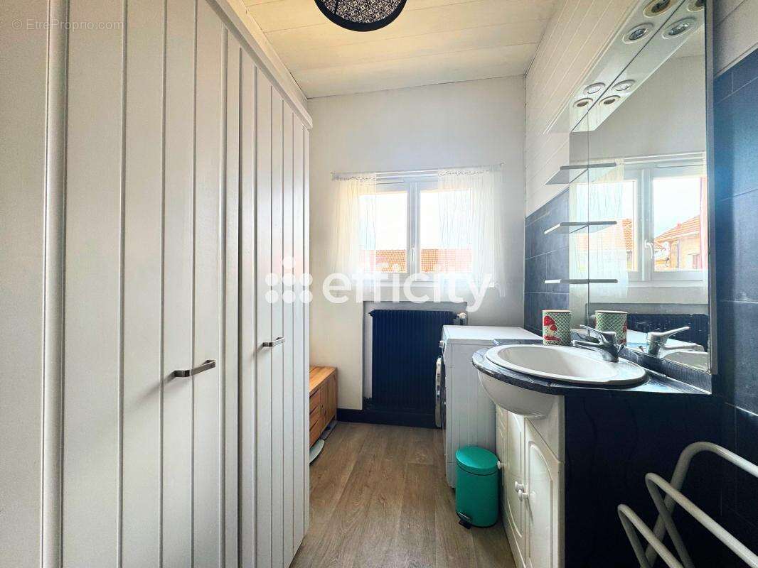 Appartement à MAISONS-ALFORT