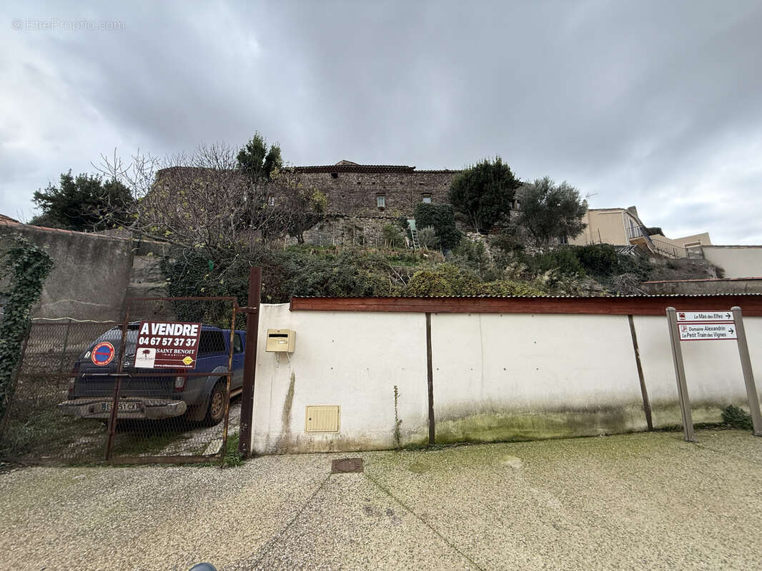 Terrain à SAINT-JEAN-DE-FOS