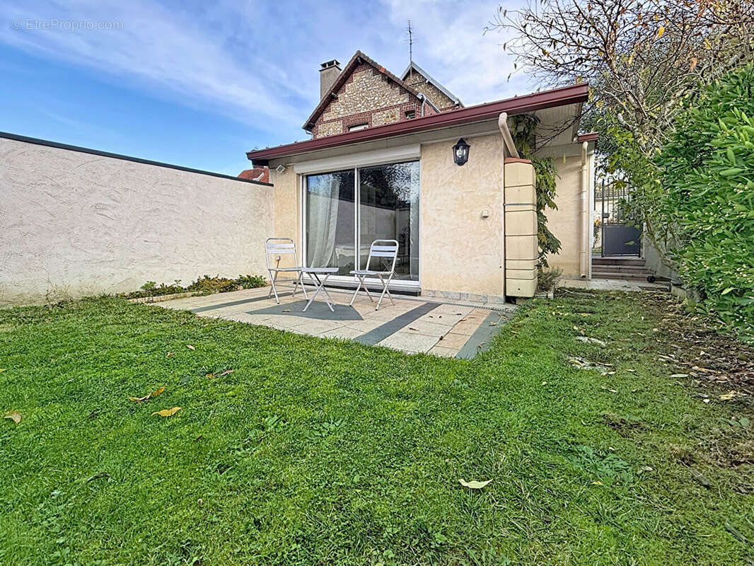 Maison à SOTTEVILLE-LES-ROUEN