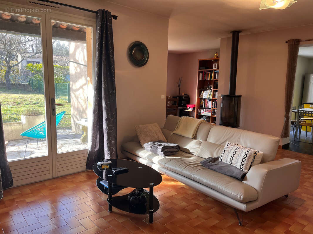 Maison à SAINT-VALLIER-DE-THIEY