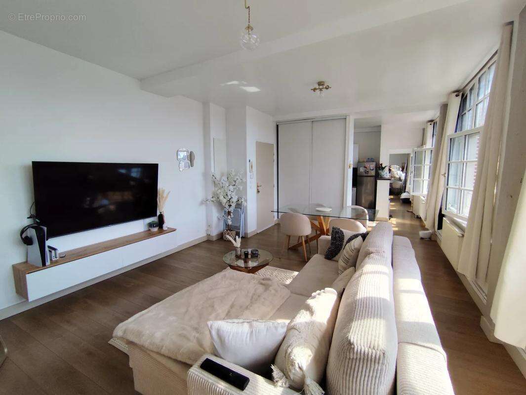 Appartement 2 pièces de 57 m² situé à Elbeuf - photo 2