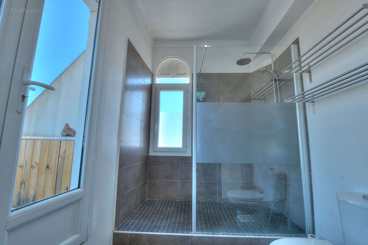 Appartement 108m² saint raphael centre ville - photo 6