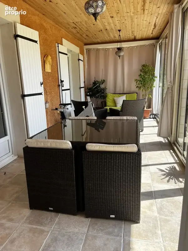 Lédignan - Charmante villa familiale avec piscine sur 2691 m2 de terrain. - photo 9