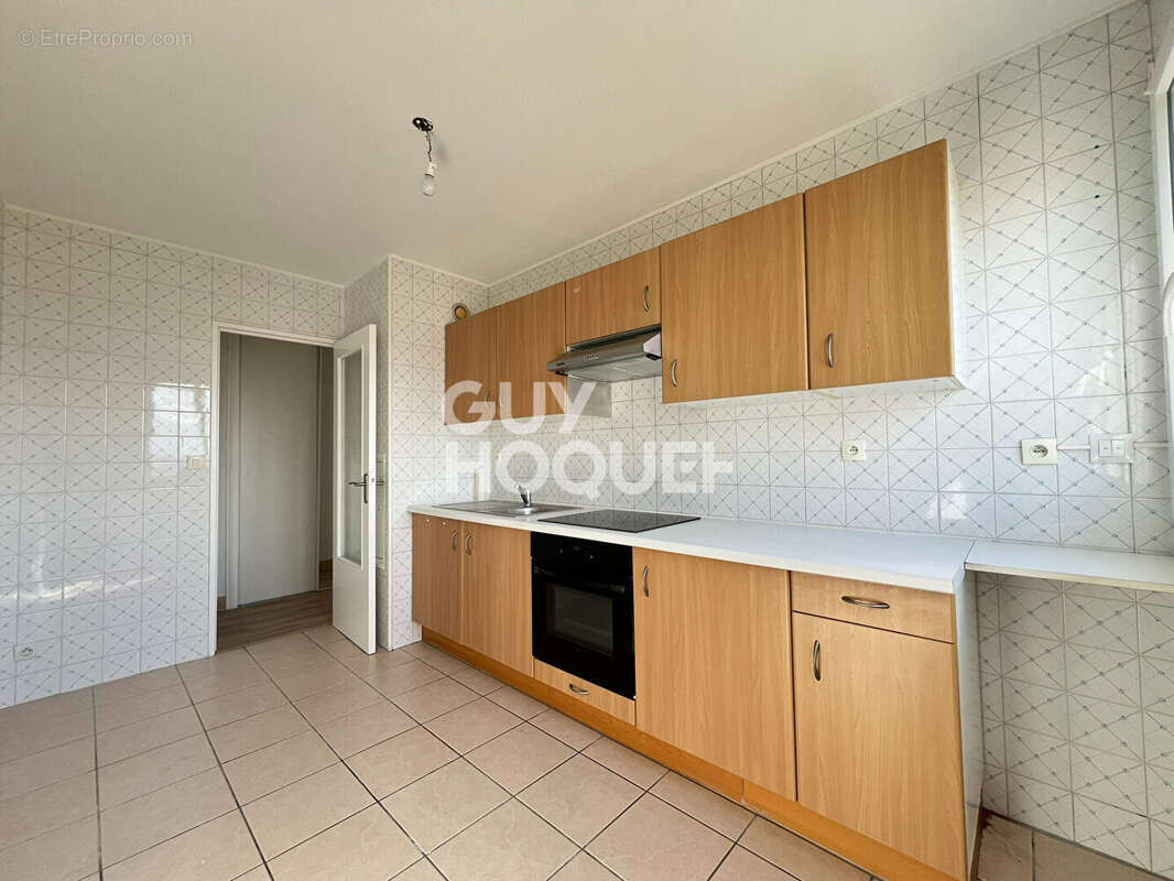 Appartement à DECINES-CHARPIEU
