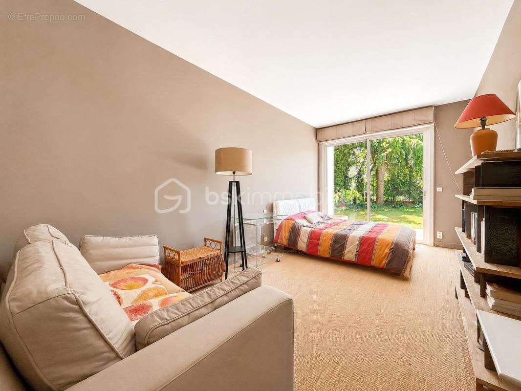 Maison - villa - architecte - 275 m2 - 5 chambres - piscine - vue lac - photo 13