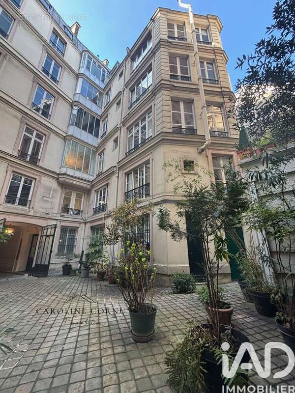 Photo 8 - Appartement à PARIS-9E