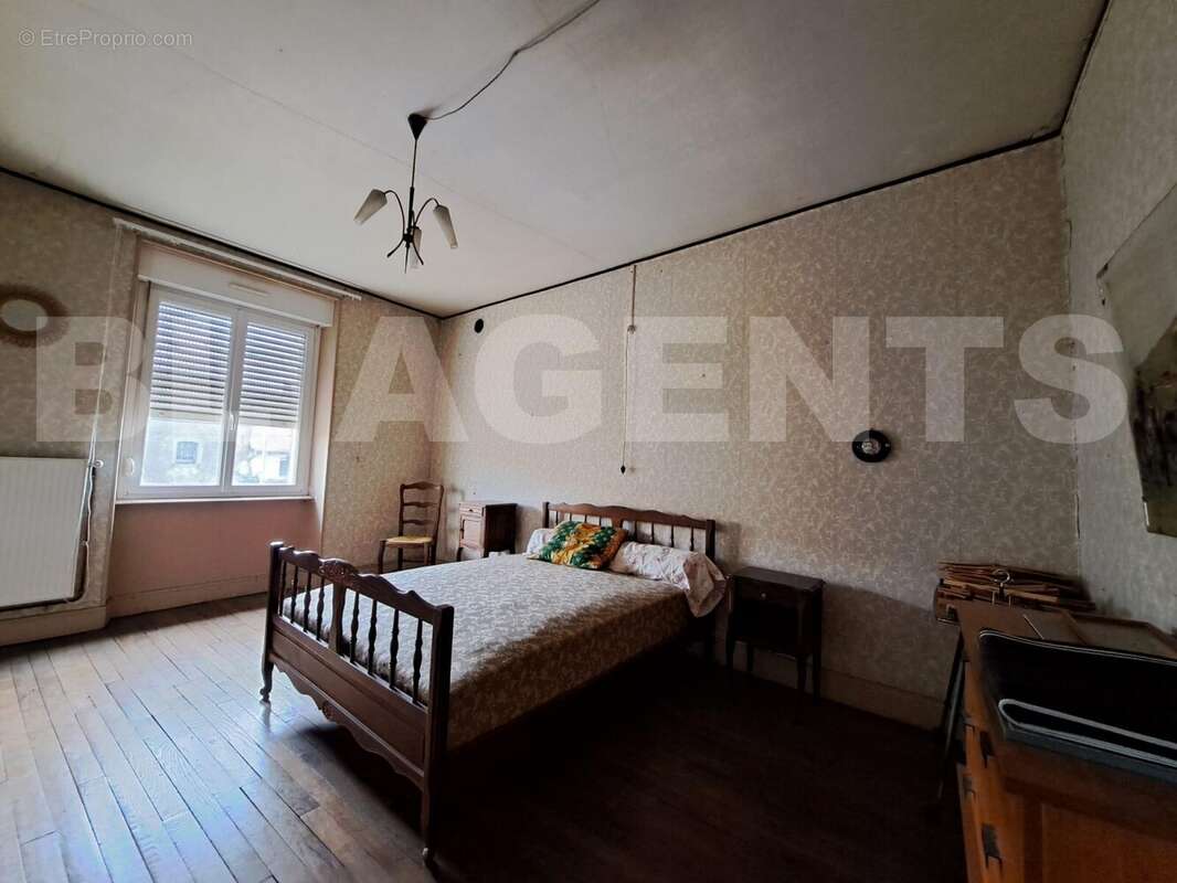 WhatsApp Image 2025-10-26 at 13 - Maison à BILLY-SOUS-MANGIENNES