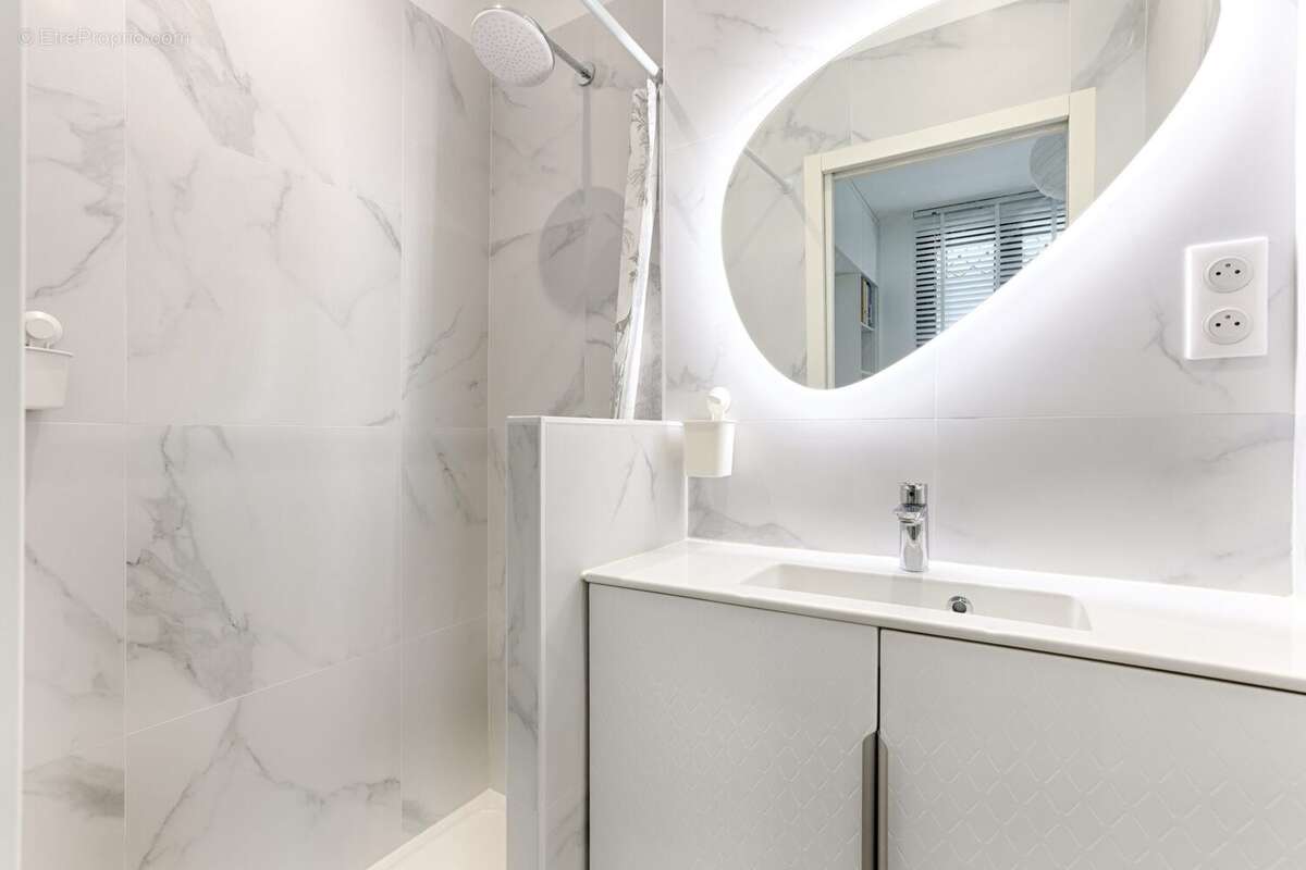 Maison à LA GARENNE-COLOMBES