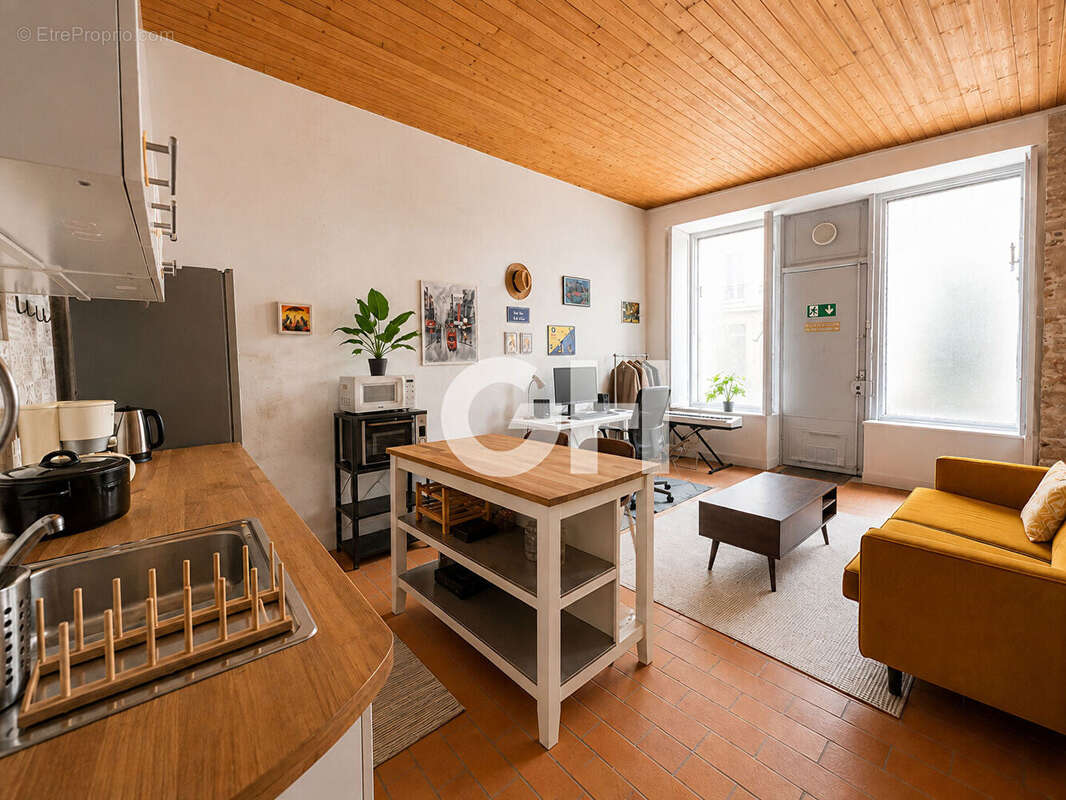 Appartement à PARIS-11E