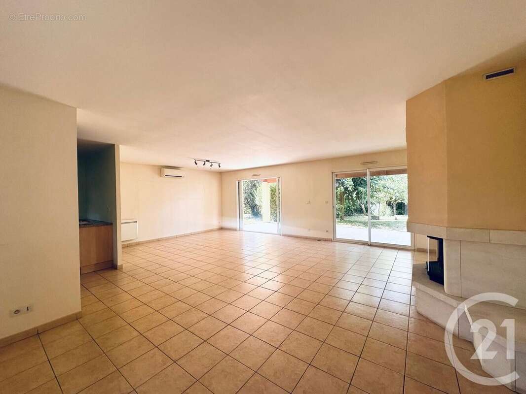 Maison à SAINT-ANDRE-DE-CUBZAC