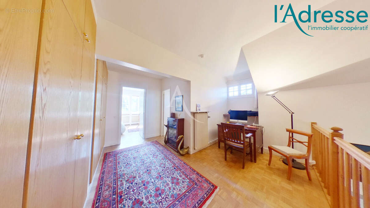 Maison à CHAMPS-SUR-MARNE