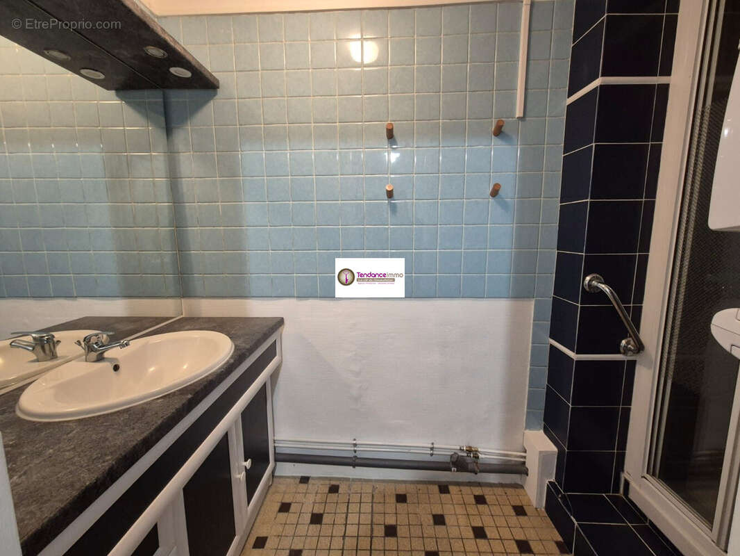 Maison à LE MELE-SUR-SARTHE