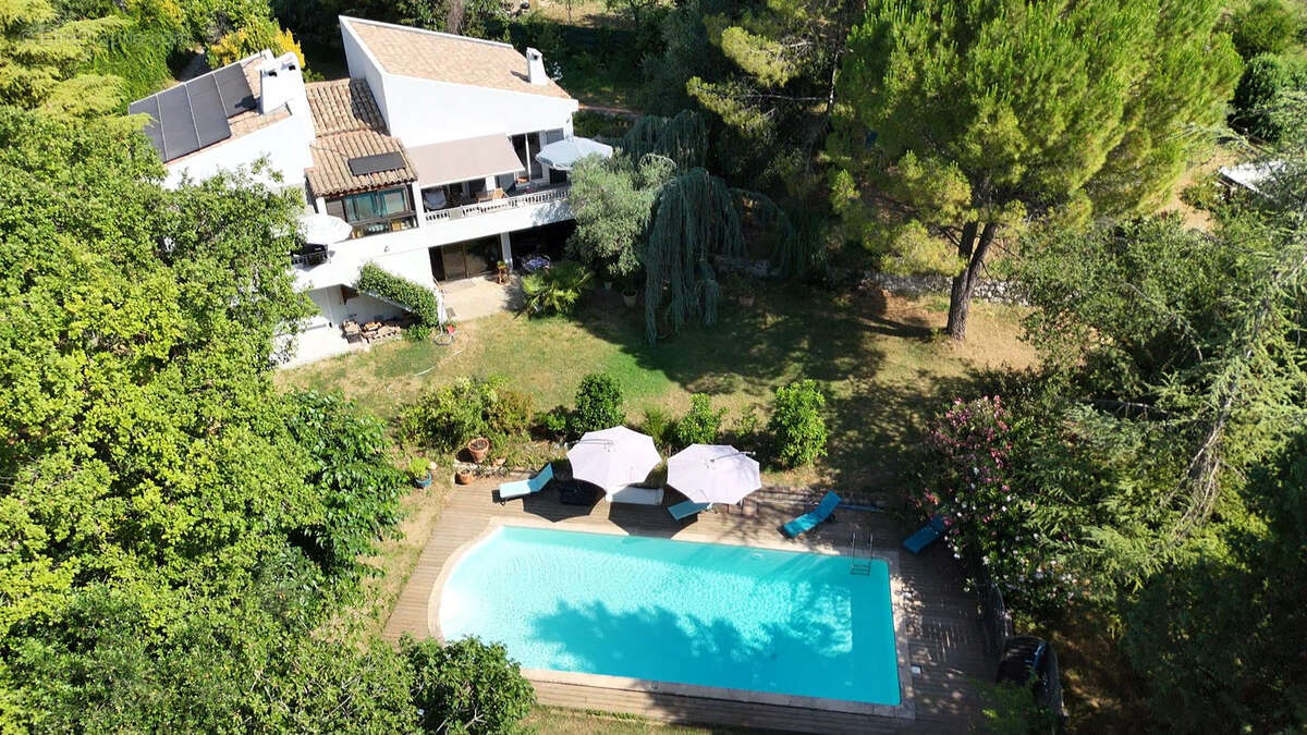 Maison à SAINT-JEANNET