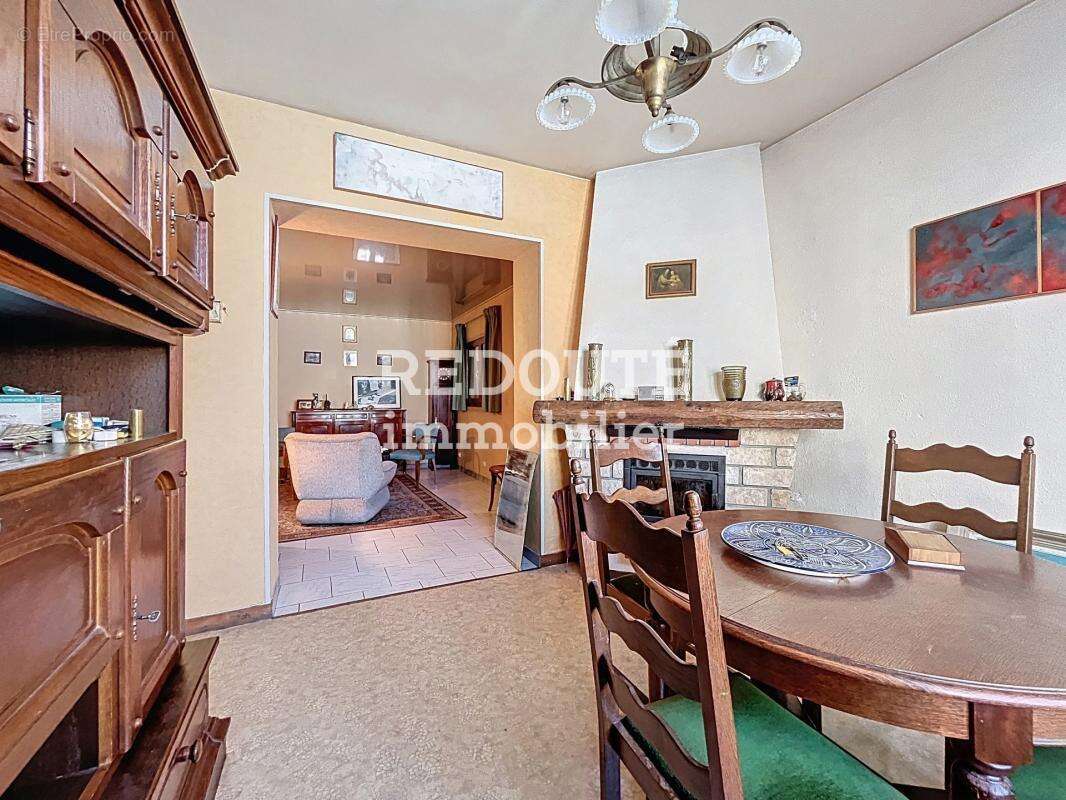 REIMS - Ensemble immobilier avec fort potentiel - photo 3