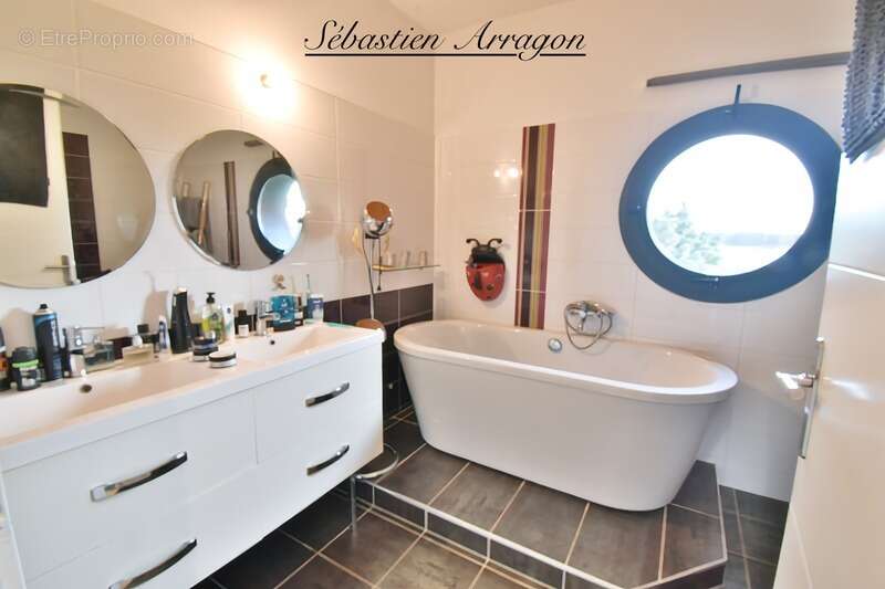 Villa contemporaine d’architecte avec piscine Art de vivre à la campagne, en Lot-et-Garonne- GRANGES SUR LOT (47) - photo 18