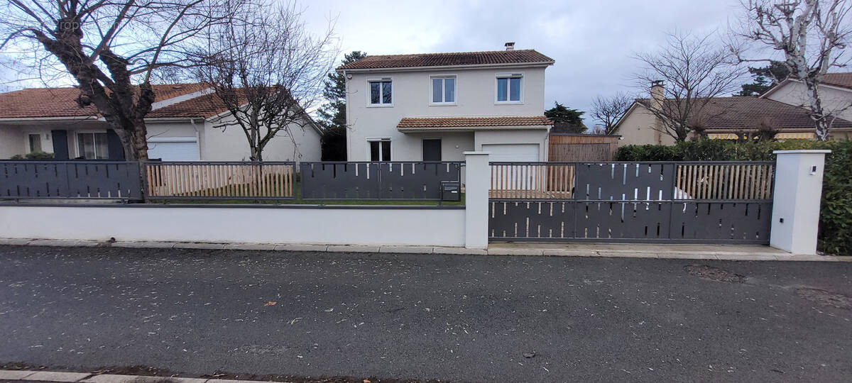 Maison à CEBAZAT