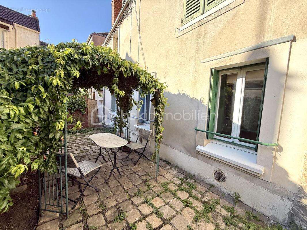 Maison à SAINT-MICHEL-SUR-ORGE