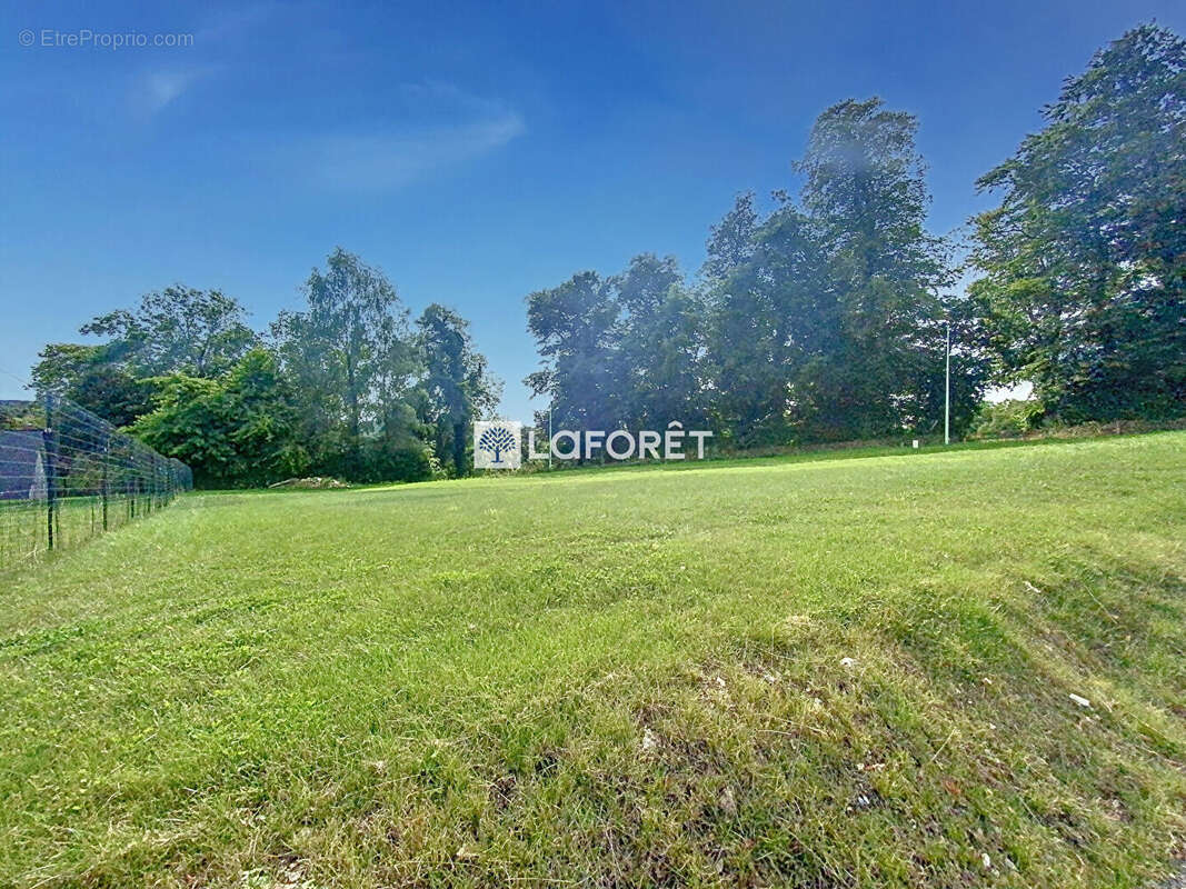 Terrain à HERICOURT-EN-CAUX