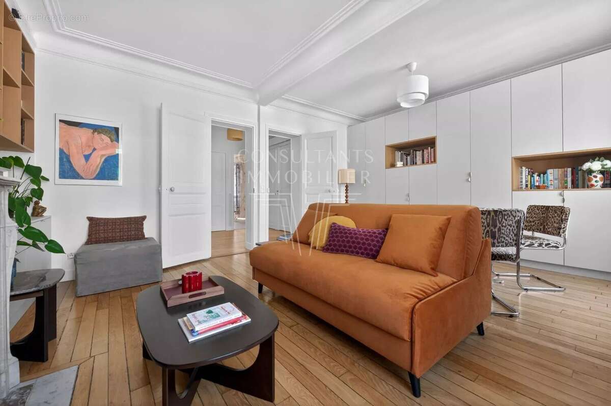 Appartement à PARIS-15E