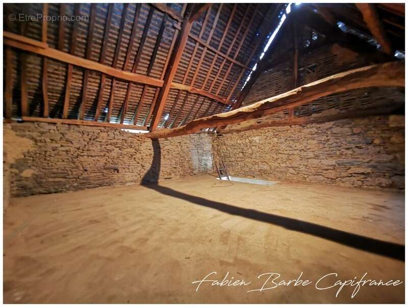 IMMEUBLE DE RAPPORT centre ville de Guer – 394 m²  (56) - photo 24