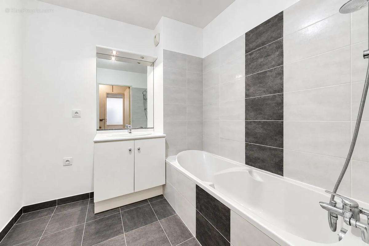 Appartement moderne 3 pièces avec garage - photo 4