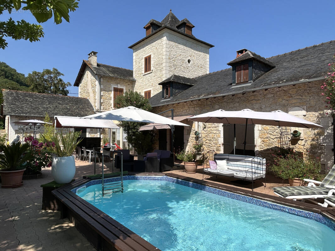 Maison à TERRASSON-LAVILLEDIEU