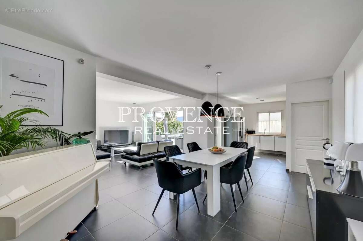 Maison à MARSEILLE-11E