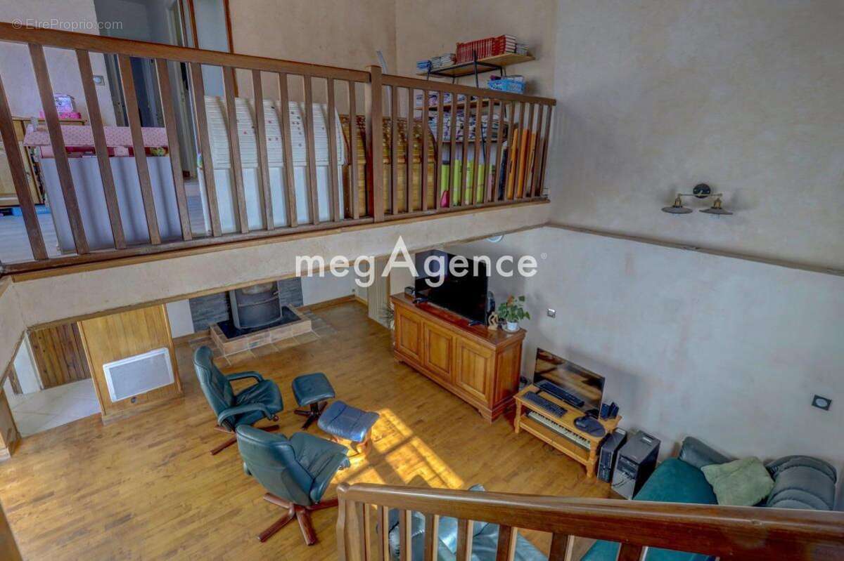 Maison à LESCURE-D'ALBIGEOIS