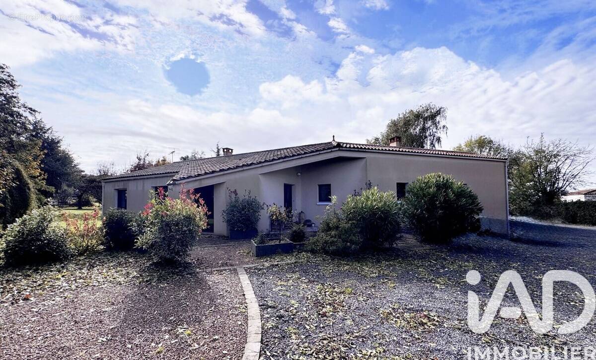 Photo 1 - Maison à LA CHATAIGNERAIE