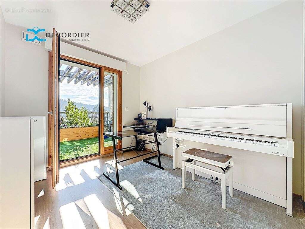 Appartement à EVIAN-LES-BAINS