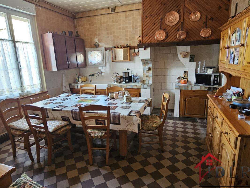 Maison à ECLARON-BRAUCOURT-SAINTE-LIVIERE