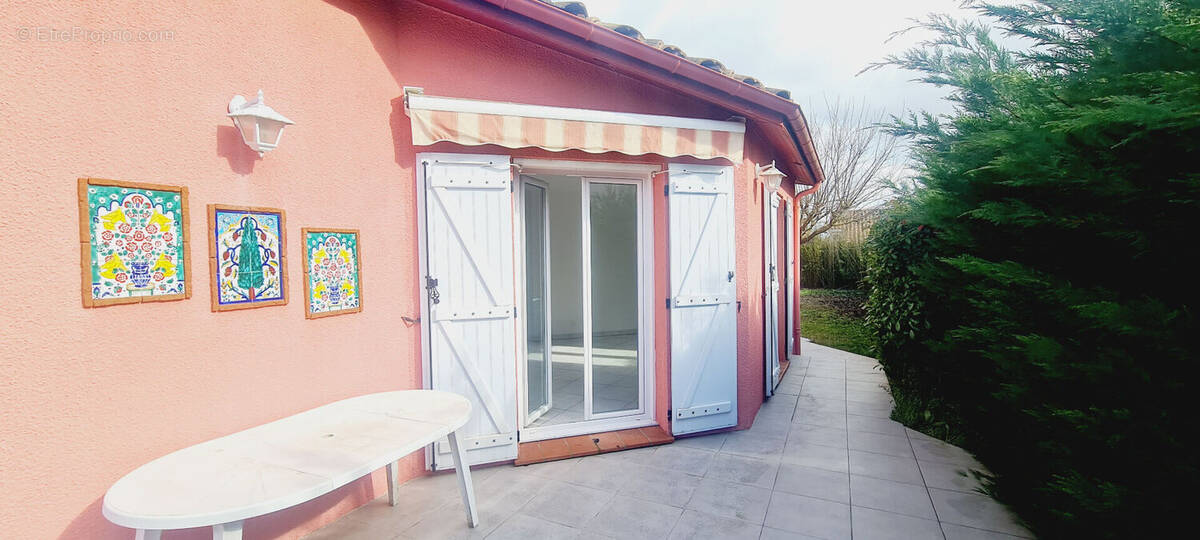 Maison à LAMASQUERE