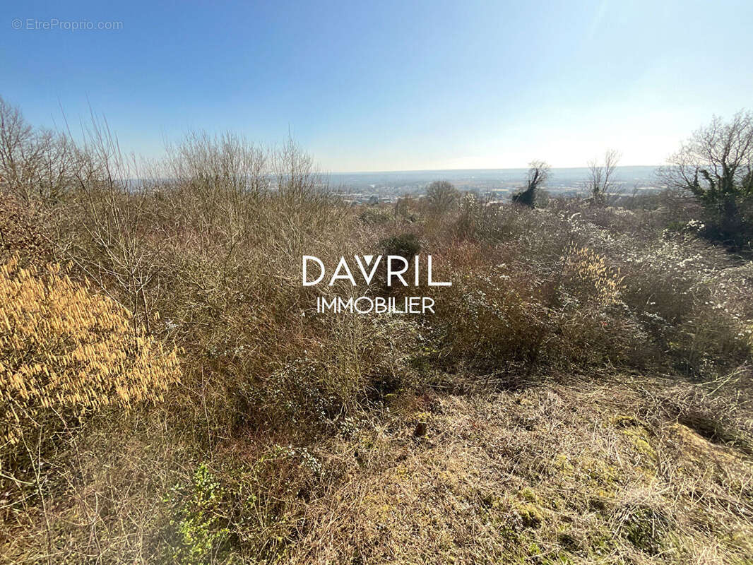 Maison à CHANTELOUP-LES-VIGNES