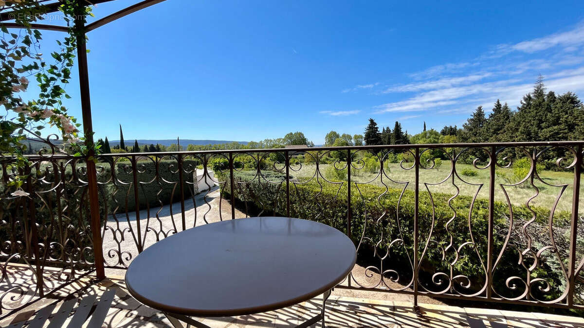 Maison à SAUMANE-DE-VAUCLUSE