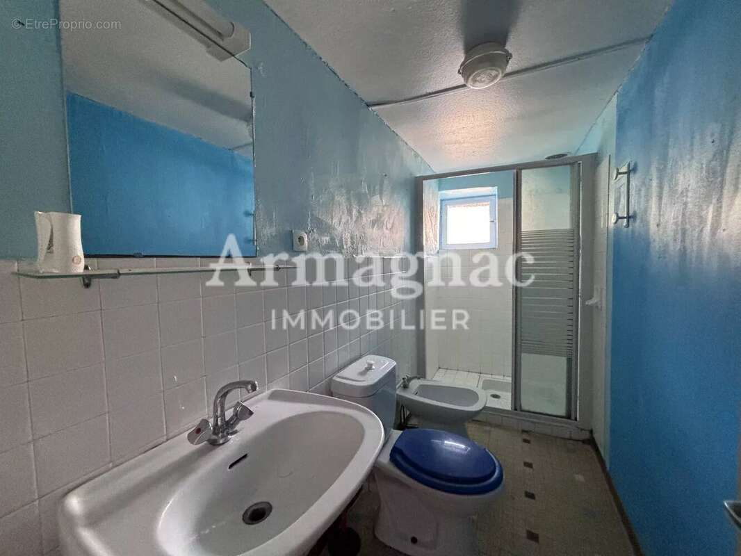 Maison à VIC-FEZENSAC