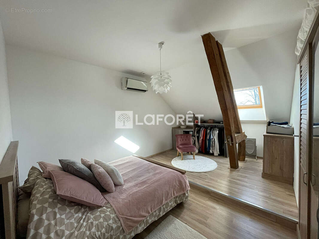 Maison à LONS-LE-SAUNIER