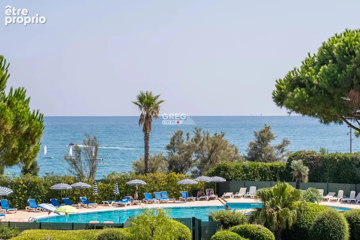 Pieds dans l'eau! Appartement 2 pièces à Villeneuve-Loubet p - photo 12