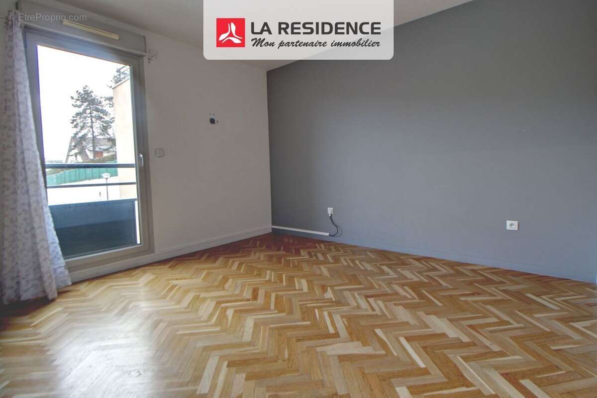 Appartement à VERNEUIL-SUR-SEINE