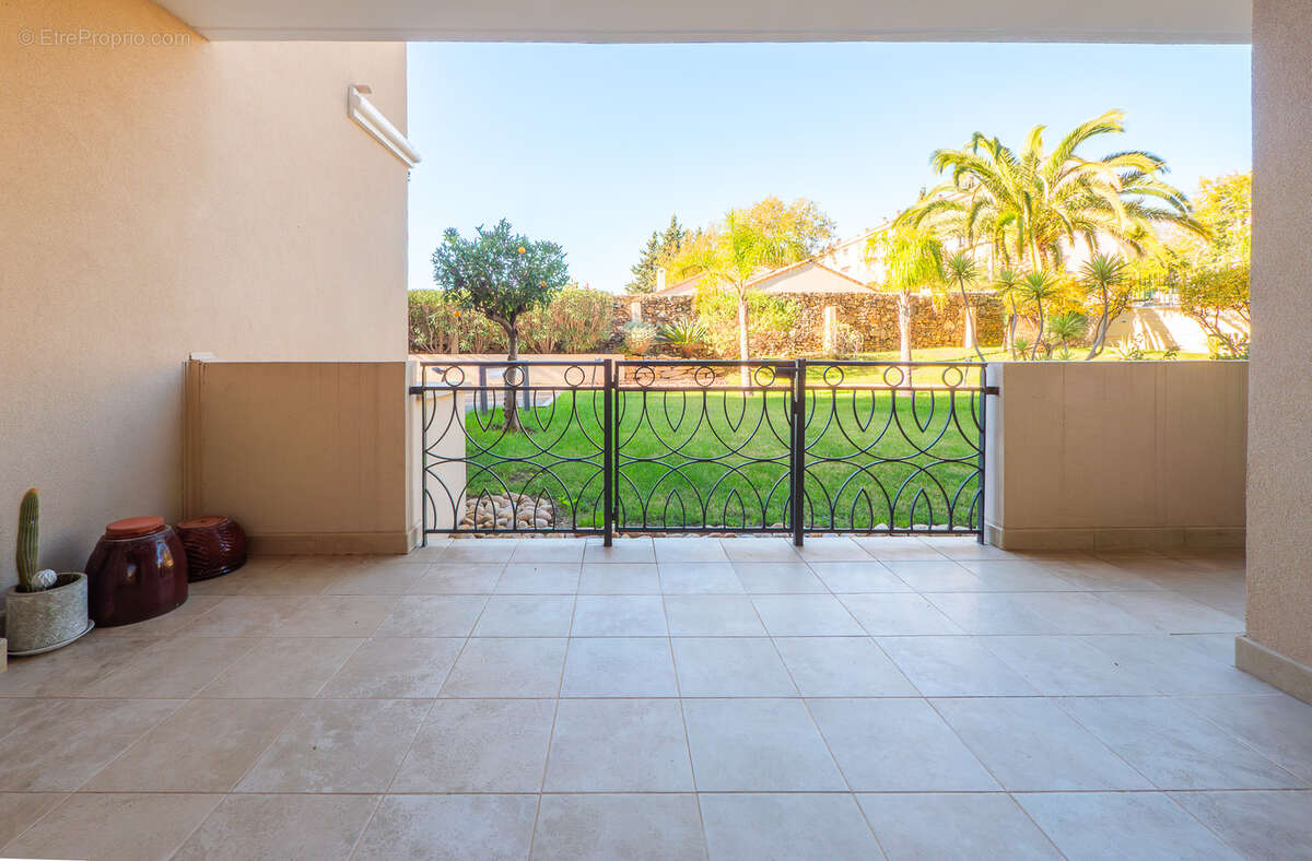 Appartement à HYERES