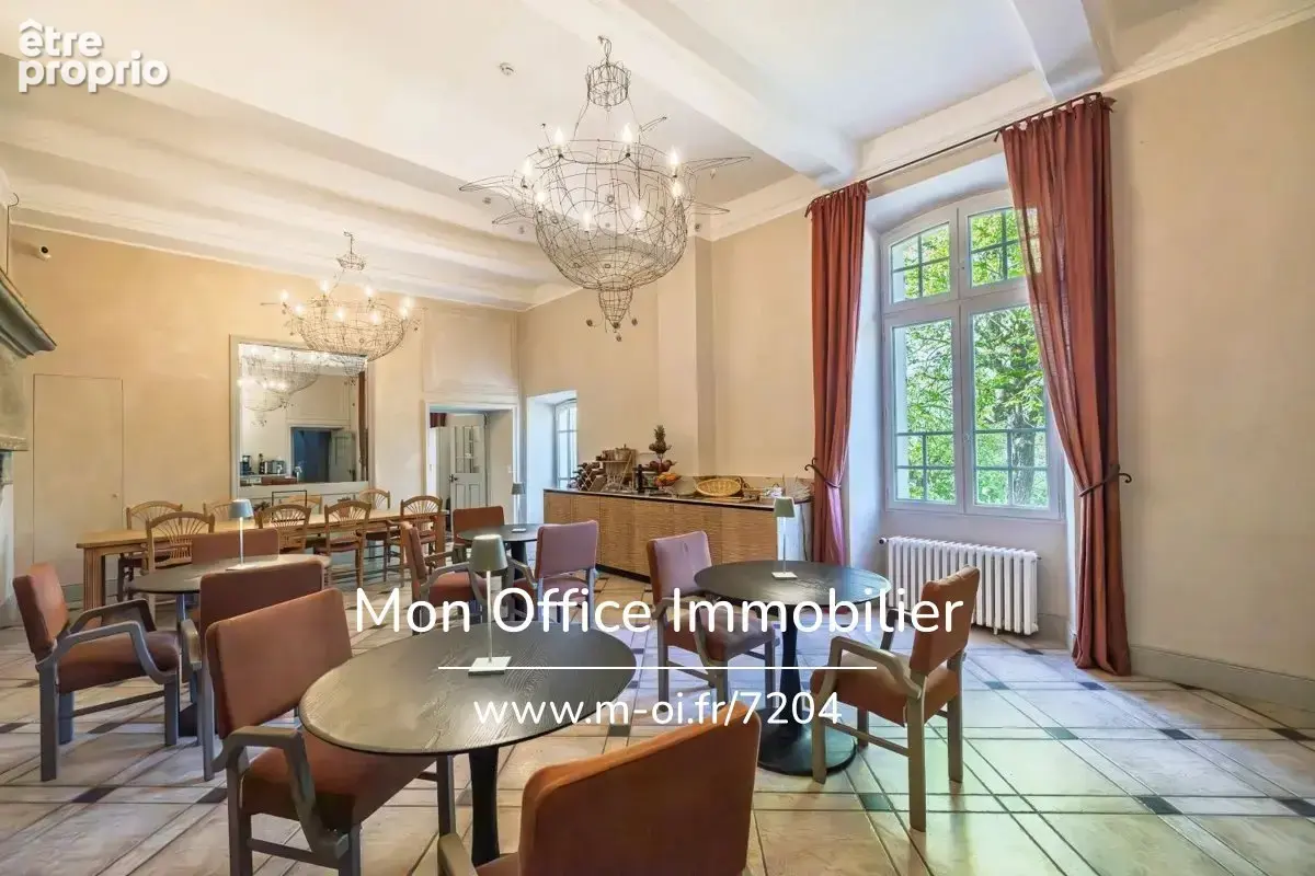 Référence : 7204-VCL - Bâtisse 17ème avec deux bastides, 5 appartements - Parc sur 1 hectare - 13 100 AIX EN PROVENCE - photo 9