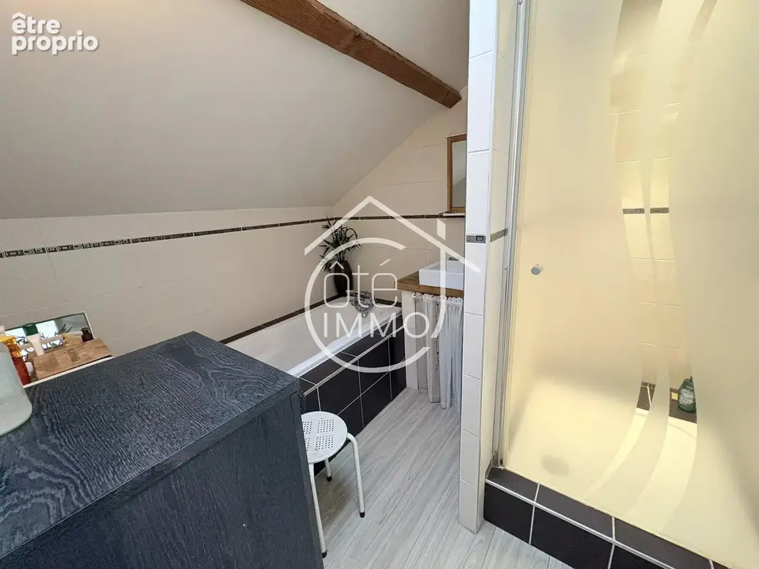 SIGOULES ET FLAUGEAC : Belle maison en pierre 3 pièces de 80m² évolutive avec dépendance attenante à rénover - photo 5