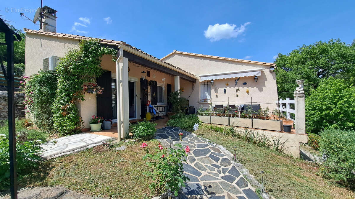 Maison à CAZILHAC