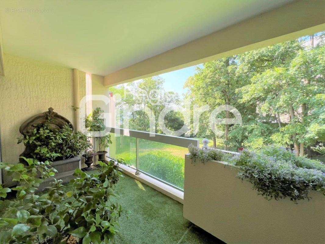 Appartement à LYON-9E