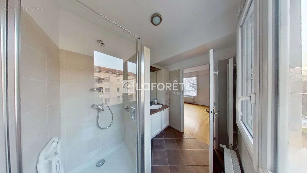 Appartement à LYON-8E